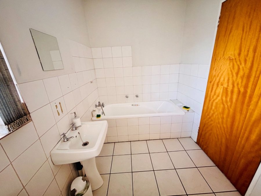 Commercial Property for Sale in Waverley Free State